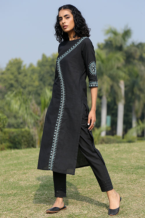 Okhai 'Moon Glory' Hand Embroidered Mirror Work Kurta