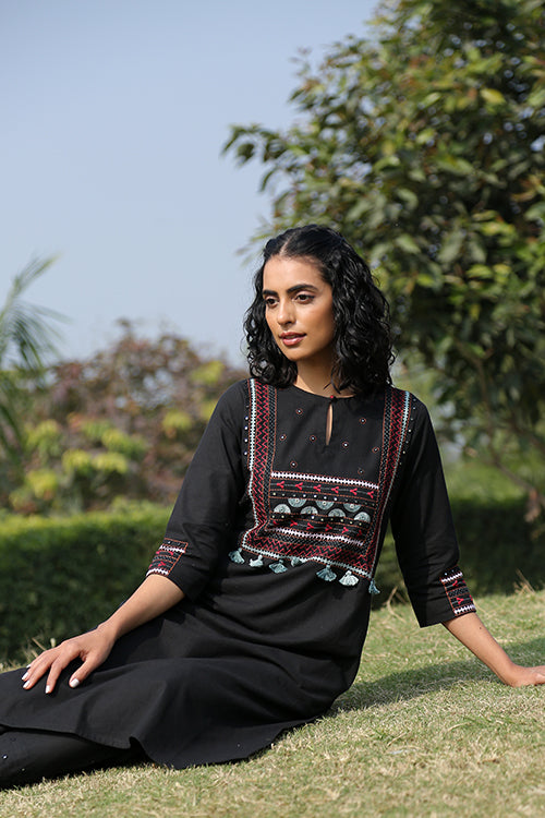 Okhai 'Rubab' Hand Embroidered Pure Cotton Kurta
