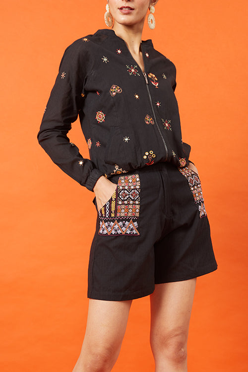 Arya Kutch Embroidered Pure Cotton Shorts With Pockets For Women Online