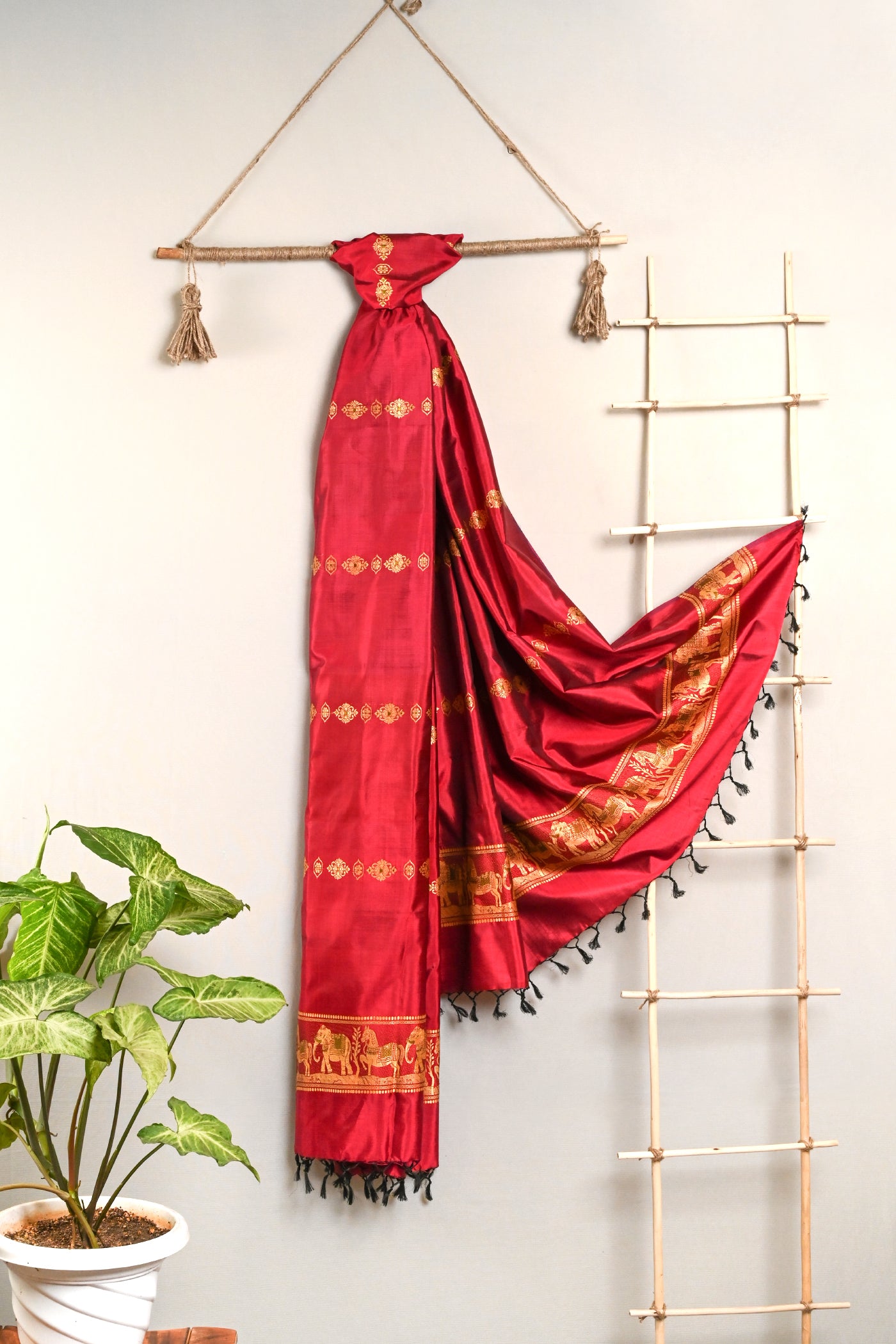 Miharu Maroon Handwoven Pure Silk Baluchari Dupatta