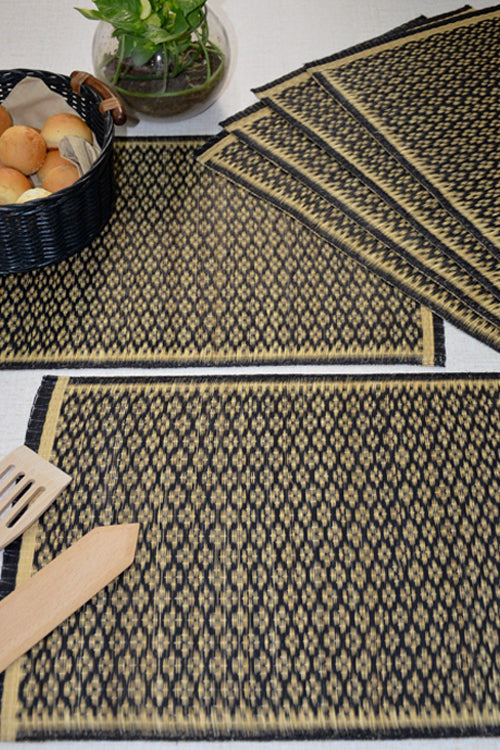 Dharini Masland Placemats (Black Natural)