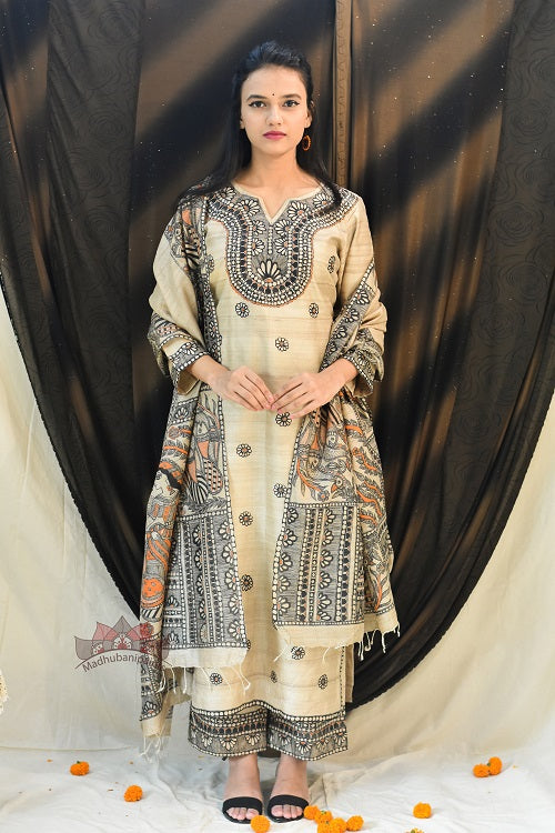 Buy Ivory Georgette Printed Madhubani V Neck Anarkali With Dupatta For  Women by Aksh Online at Aza Fashions.