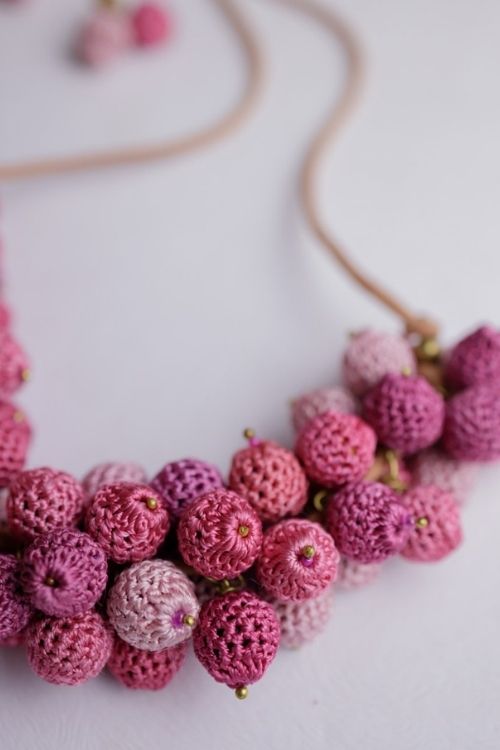 Samoolam Handmade Crochet Guldasta Necklace - Pink