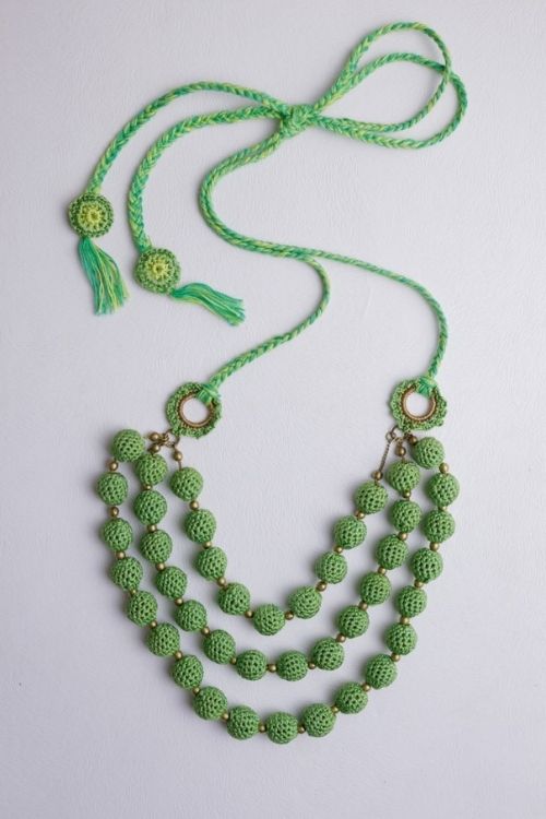 Samoolam Cheer Neckpiece ~ Green