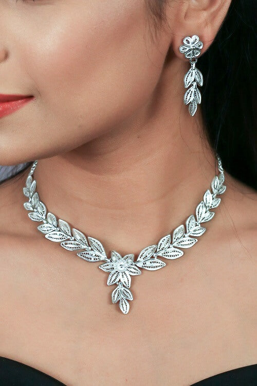 Silver Linings "Classy" Silver Filigree Handmade Necklace Set