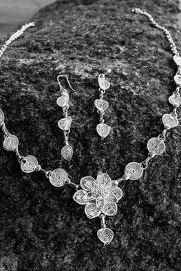 Silver Linings Blossom Handmade Silver Filigree Necklace Set Online