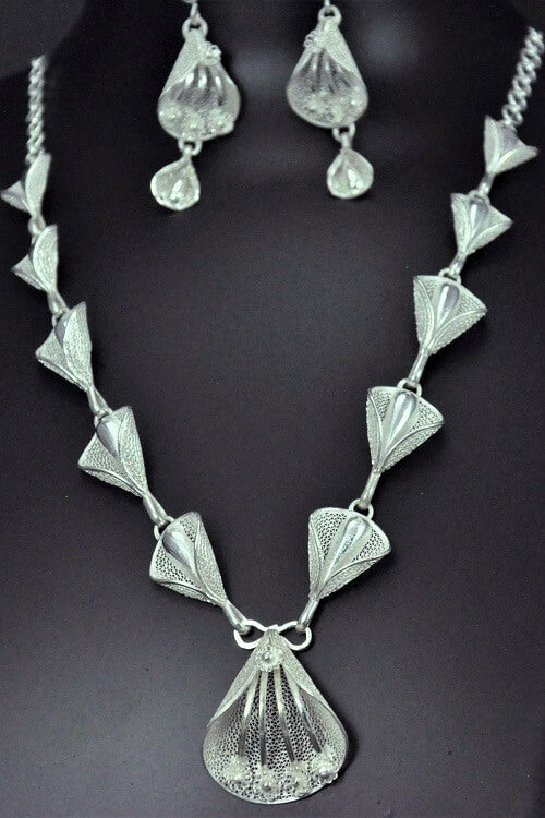 Silver Linings "Pankhuri" Silver Filigree Necklace
