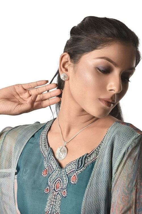 Silver Linings Madhumati Handmade Silver Filigree Pendant Set Online