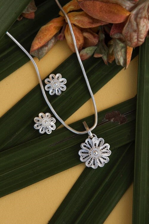 Silver Linings Classic Floral Handmade Silver Filigree Pendant Set Online