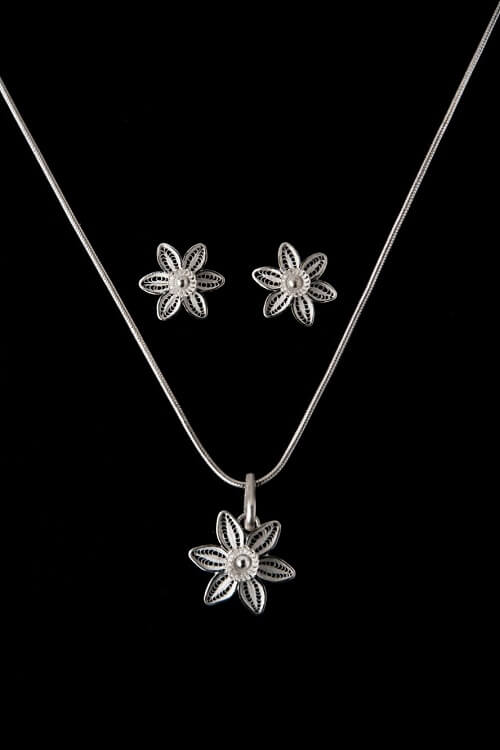 Silver Linings Lily Handmade Silver Filigree Pendant Set Online