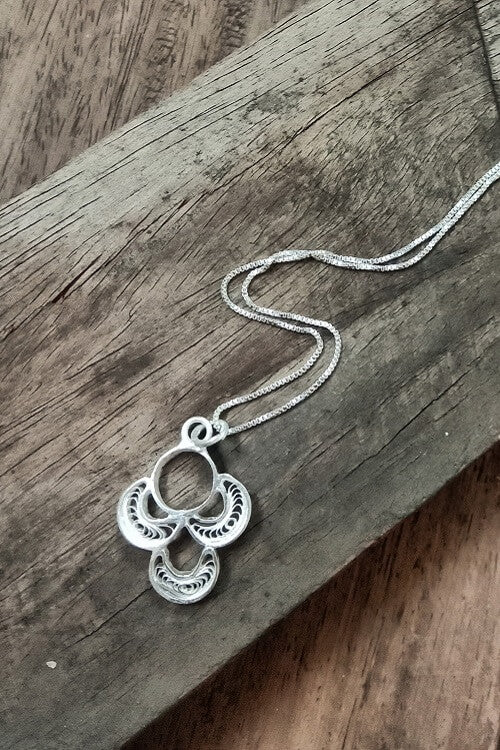 Silver Linings Pushp Handmade Silver Filigree Chain With Pendant Online