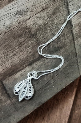 Silver Linings Chic Handmade Silver Filigree Chain With Pendant Online