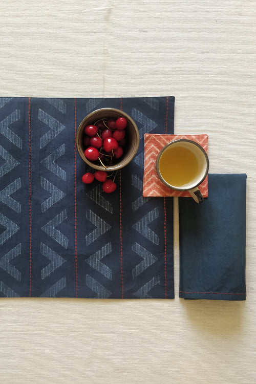 Leera Grey Chevron Shibori Placemat  (Set of 2)