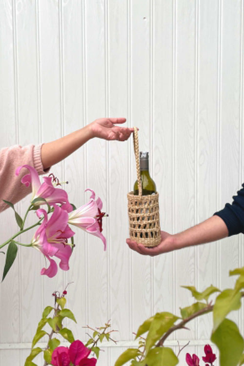 Pine Cone Handcrafted Reed Wine Gift Bag/ Wine Holder