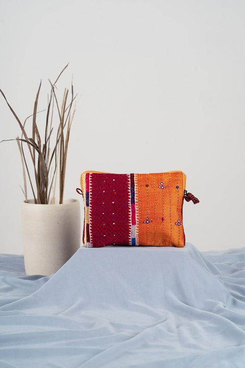 Kambiro Kuditebha Clutch25