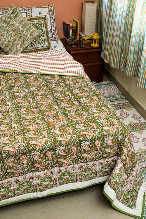 SootiSyahi 'Blissful Paisley' Handblock Printed Double bed Quilt