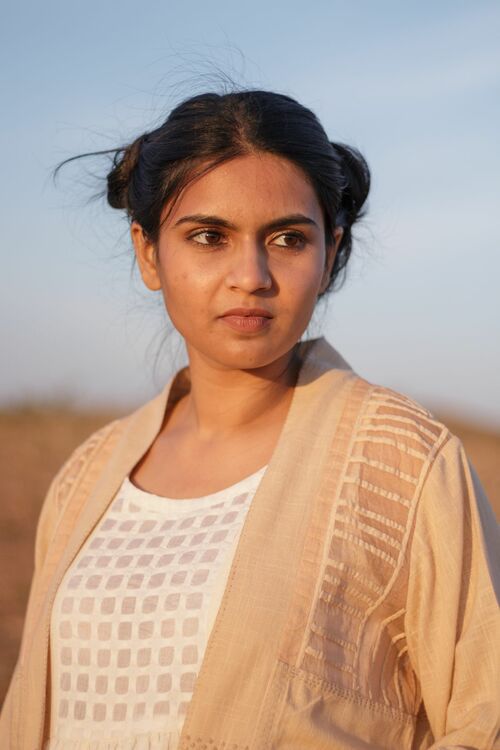 Sadhna Beige 3Q slv Lapelled overlay