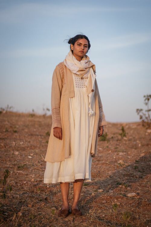 Sadhna Beige 3Q slv Lapelled overlay