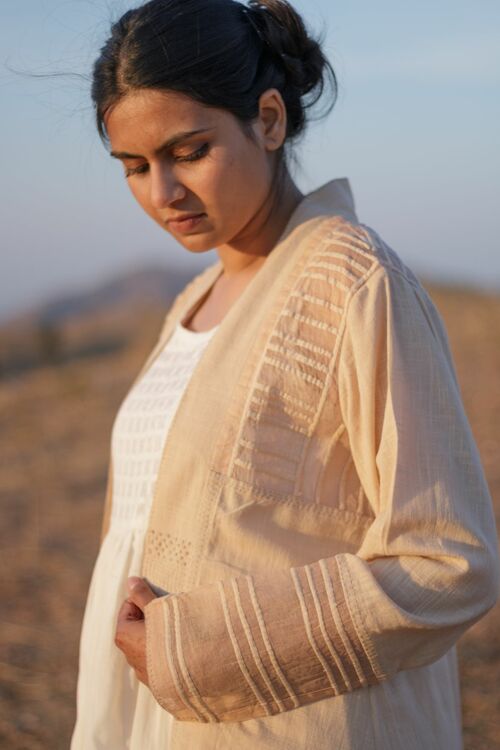 Sadhna Beige 3Q slv Lapelled overlay