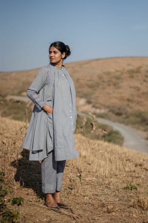 Sadhna Grey 3Q slv Lapelled overlay