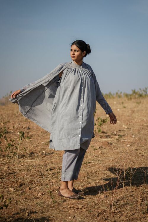 Sadhna Grey 3Q slv Lapelled overlay