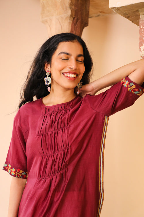 Rangsutra Juhi Maroon Kurta With  Crewel Embroidery