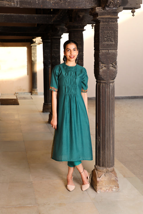 Rangsutra Juhi Teal Kurta With Crewel Embroidery