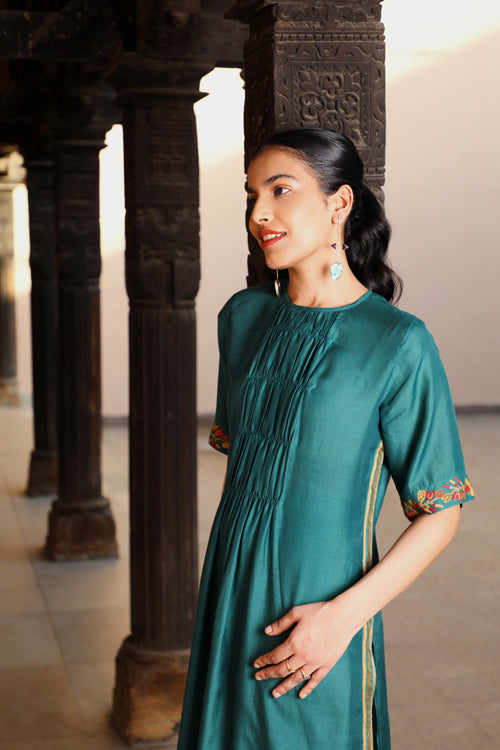 Rangsutra Juhi Teal Kurta With Crewel Embroidery