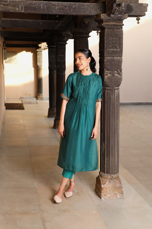 Rangsutra Juhi Teal Kurta With Crewel Embroidery