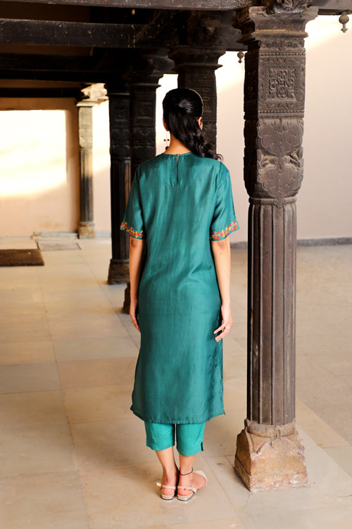 Rangsutra Juhi Teal Kurta With Crewel Embroidery