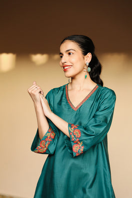 Rangsutra Juhi Teal Green Dress With Crewel Embroidery