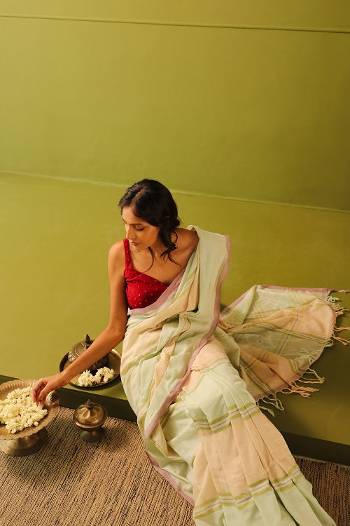 Rangsutra Yuni Pista Green Handwoven Saree