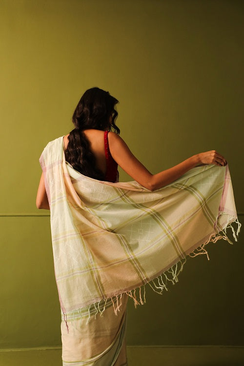 Rangsutra Yuni Pista Green Handwoven Saree