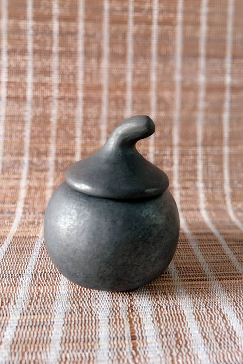 Terracotta by Sachii "Longpi Black Pottery Sauce Pot"