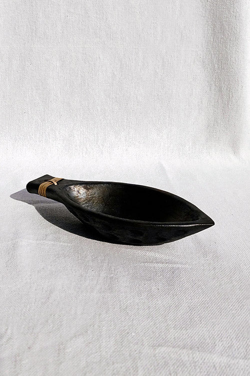 Terracotta by Sachii Longpi Black Pottery Boat-shaped Serving Bowl