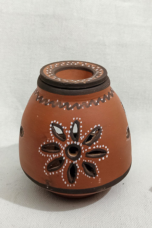 Terracotta by Sachii "
Kutch Painted Pottery Diffuser Lamp Unglazed"
