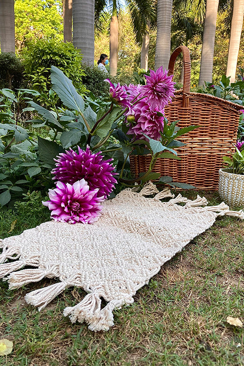 Nandi macrame mat