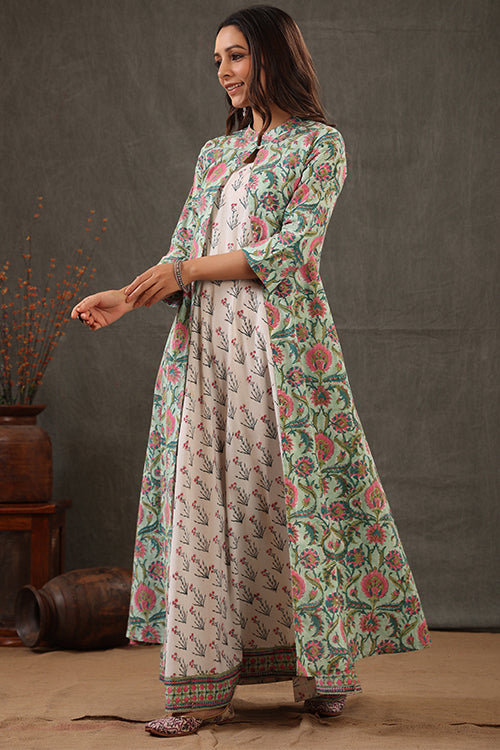 double layered fabric dress Our new Emma Dress, Its crafted using double layered fabric with a corset style lace up waist that you can adjust to your preference, giving you a shape-wear effect. Its also fully reversible so