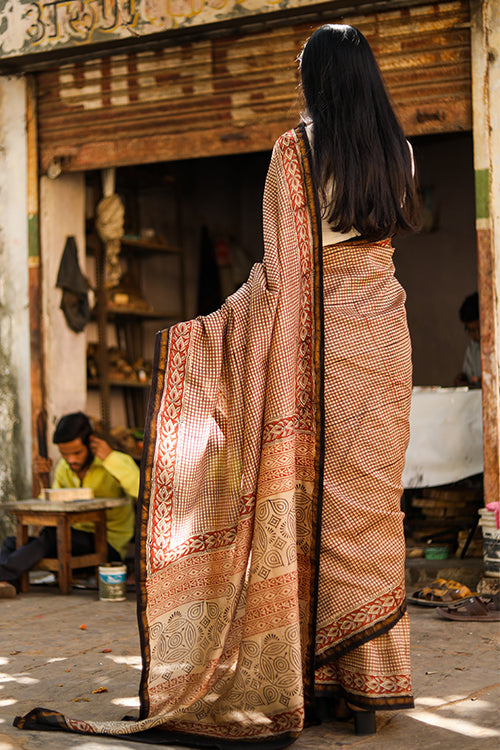 Sooti Syahi Perfect Printing - Checked : BAGRU Handblock Print Chanderi Silk Saree