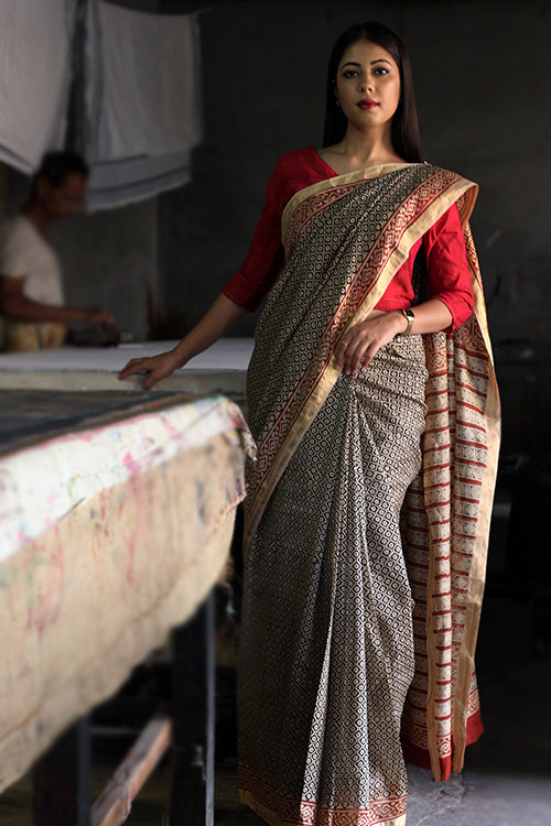 Sooti Syahi-Bagru Handblock Print Maheshwari Silk Saree-3