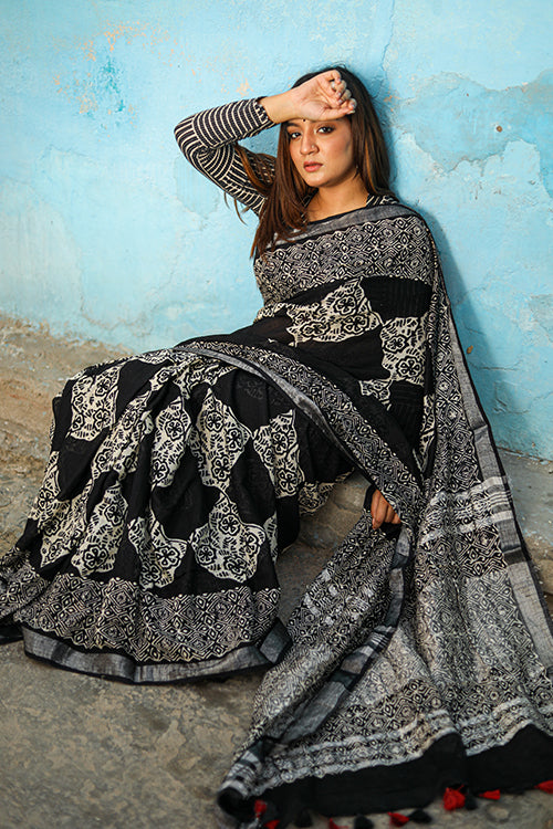 Sooti Syahi Checkmate: CHUNA PATRI Handblock Printed Chanderi Silk Saree