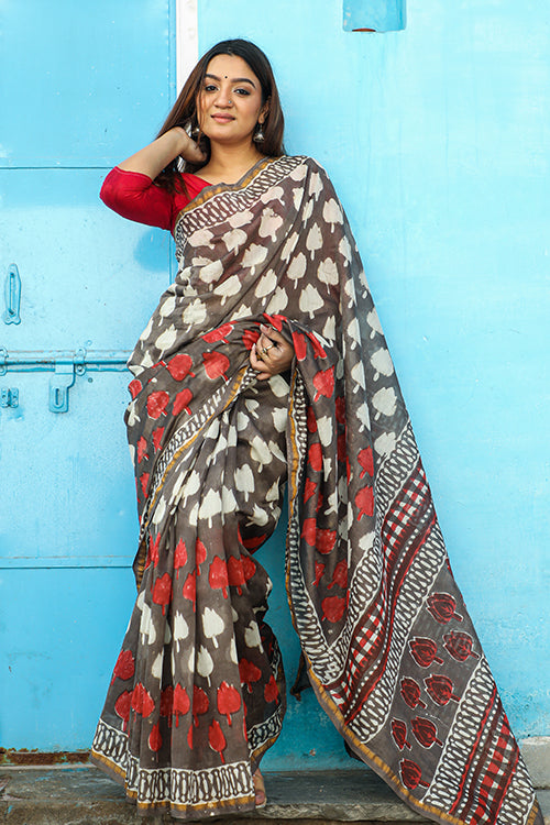 Sooti Syahi Ek Cup Chai : Kashish Dabu Handblock Printed Chanderi Silk Saree