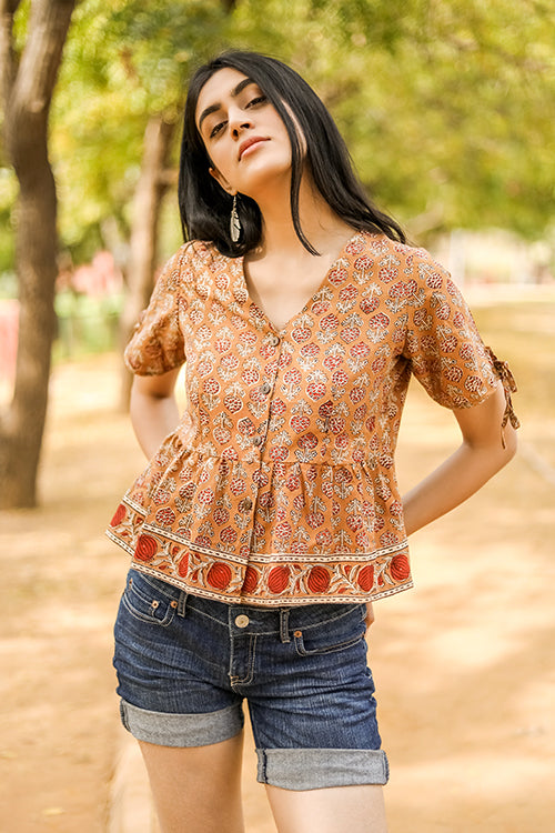 Sootisyahi 'Berry Blush' Bagru Handblock Printed Pure Cotton Crop Top