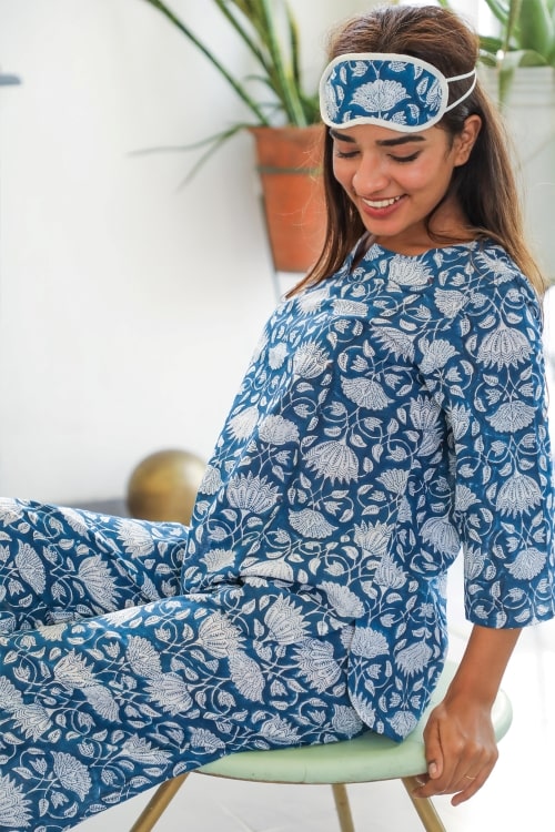 Sootisyahi 'Floral Blue' Handblock Printed Cotton Nightsuit