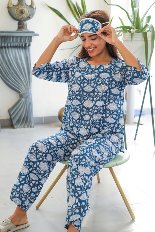 Sootisyahi 'Floral Blue' Handblock Printed Cotton Nightsuit