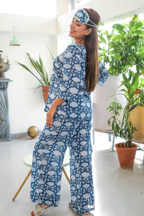 Sootisyahi 'Floral Blue' Handblock Printed Cotton Nightsuit