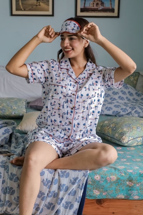 Sootisyahi 'Impish Puppy' Handblock Printed Cotton Nightsuit