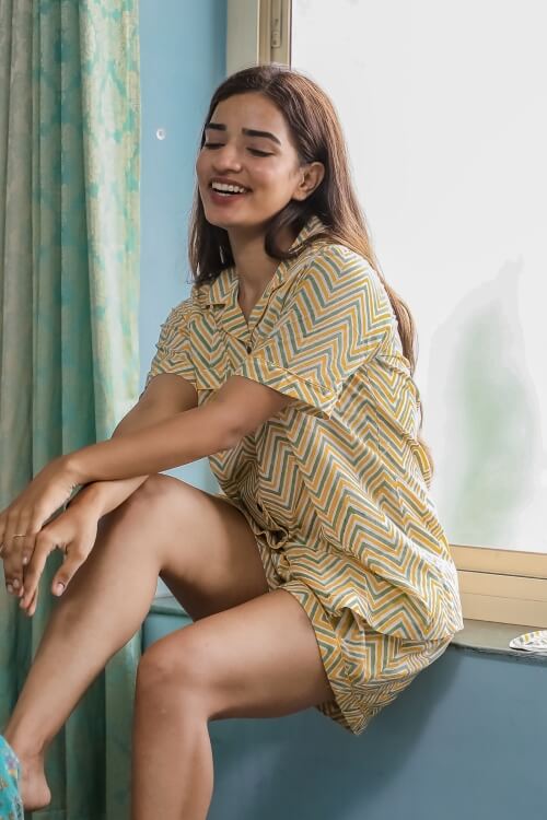 Sootisyahi 'Dreamy Yellow' Hand Printed Cotton Night Suit