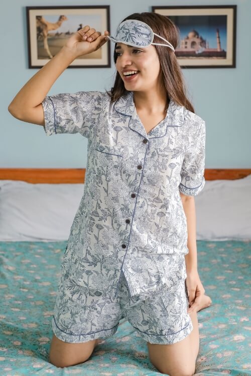 Sootisyahi 'Cozy At Jungle' Hand Printed Cotton Night Suit