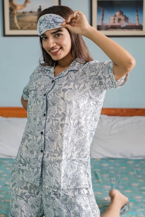 Sootisyahi 'Cozy At Jungle' Hand Printed Cotton Night Suit